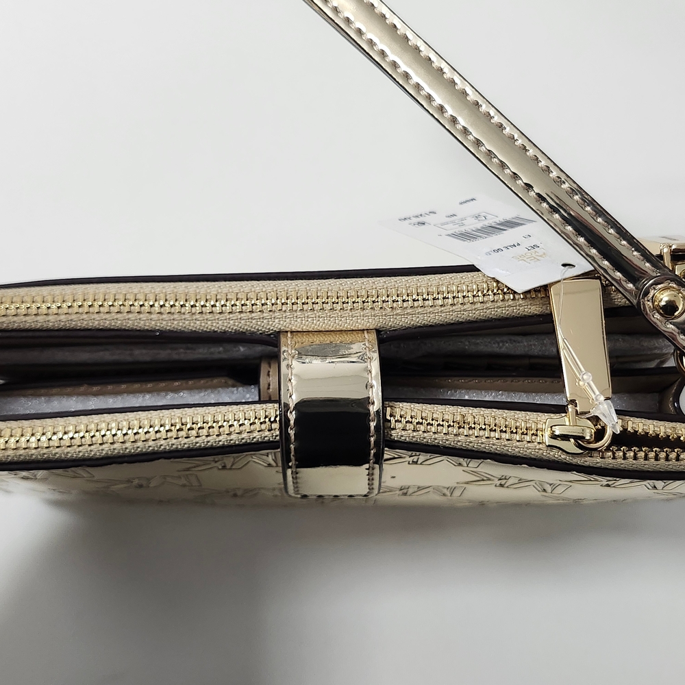 NWT Michael Kors Gold Jet Set Double Zip Wristlet - Picture 6 of 12